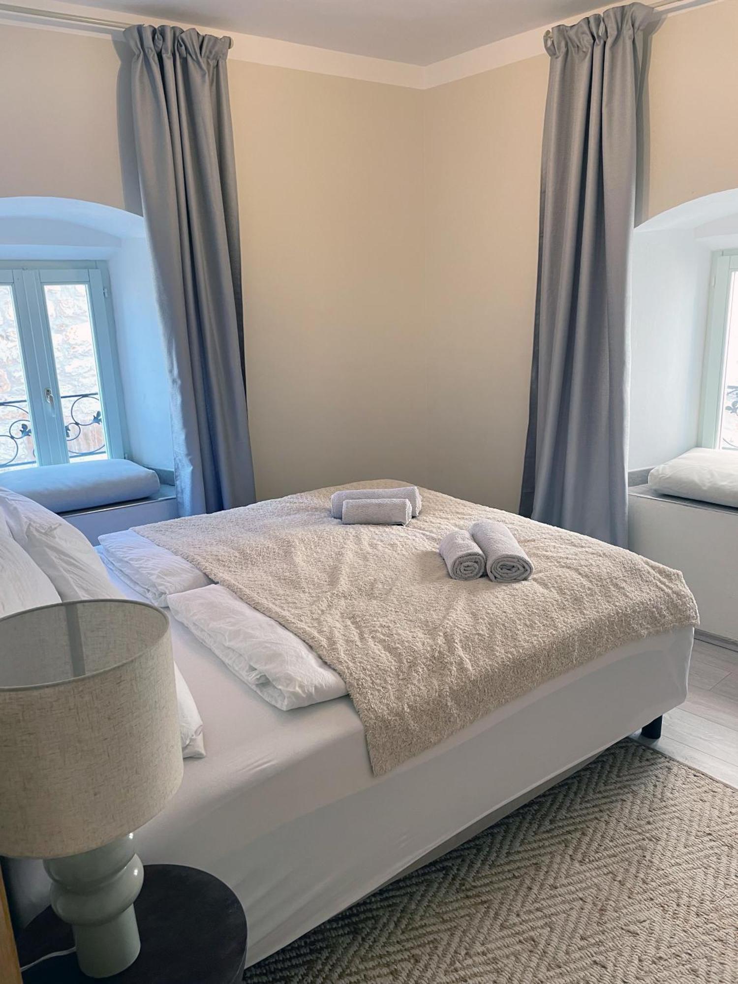 Fredys Apartments Stari Grad  Dış mekan fotoğraf